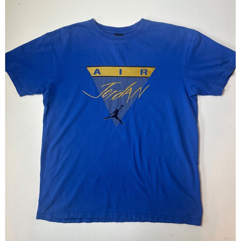 Vintage Jordan Brand 1998-2002 Air Triangle Jumpman Tee – Gold Print – Made in M